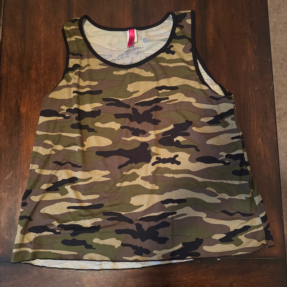 Colada Co Camo Pajama Set XL - Picture 2 of 10